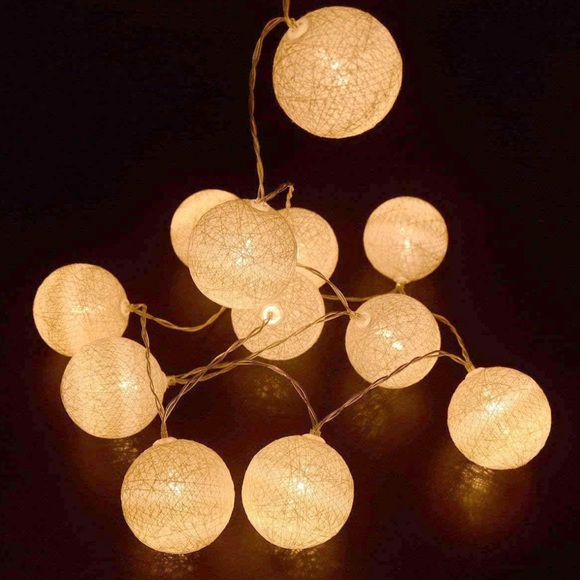 New! ☆ 3M! White Aesthetic Plastic Circular Bulb String Lights - Picture 6 of 10